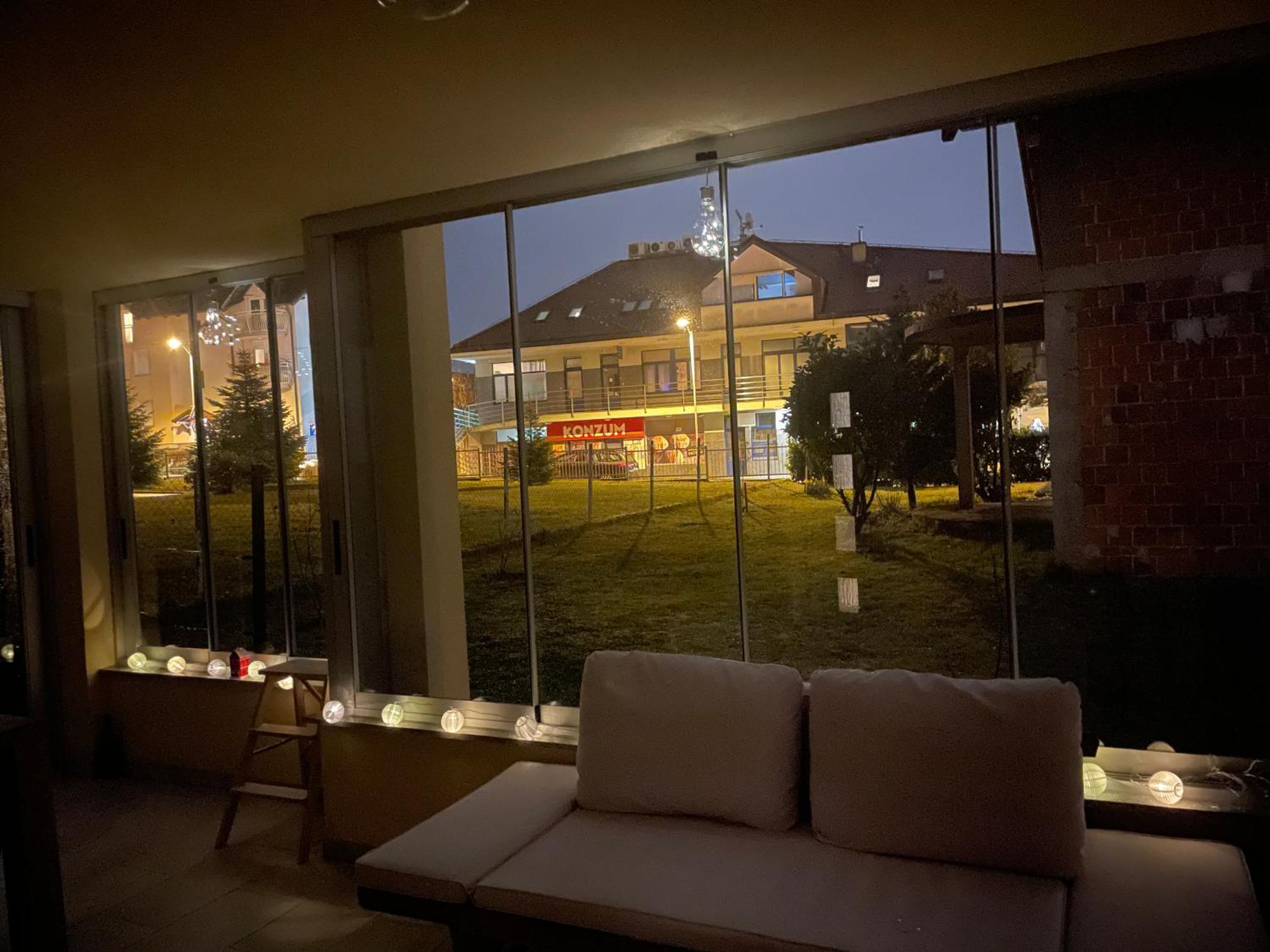 Minihaus In Zagreb Apartment Sesvete Exterior photo